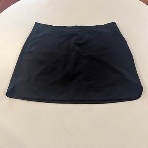 NWOT 32 Degrees Black Skort